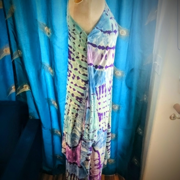 Multicolored Tie-Dye Sleeveless Dress - Picture 4 of 10